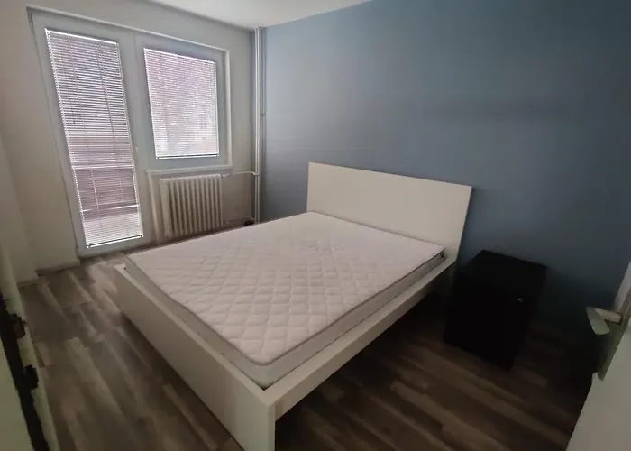 아파트 Near Debar Maalo